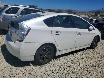 2011 TOYOTA PRIUS THREE, фото 3, лот 10542093