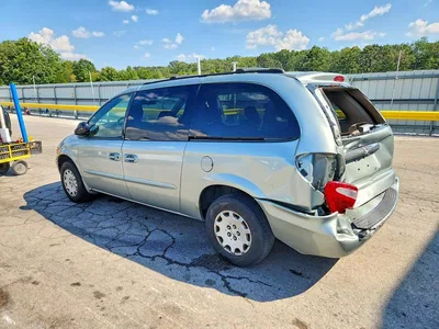 2003 CHRYSLER TOWN & COUNTRY LX, фото 2, лот 10970553