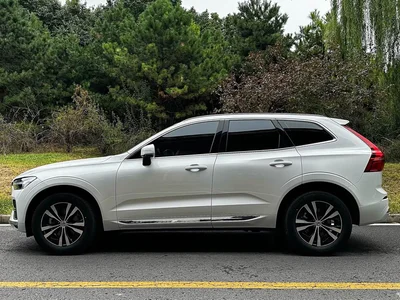 2024 Volvo XC60 B5 AWD Zhiyi Luxury Edition, фото 3, лот 10363450