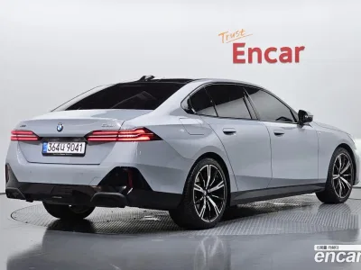 2026 BMW 5-Series 530i xDrive M Sport, фото 2, лот 10211856