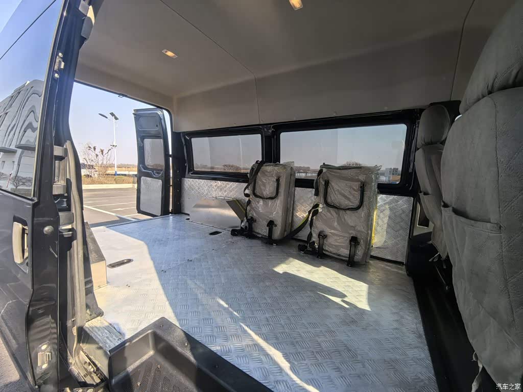 2022 Jiangling JMC Fushun 2.0T Manual Multi-purpose Passenger Vehicle Medium Wheelbase Medium-high Roof 6-7 seater, фото 2, лот 11199071
