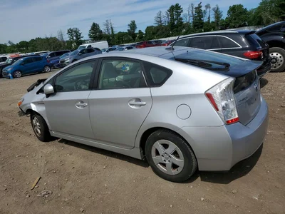 2011 TOYOTA PRIUS THREE, фото 2, лот 10553563