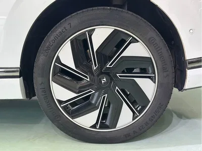 2025 Dongfeng Yipai eπ008 210Ultra Extended Range 6-Seater, фото 4, лот 11160603