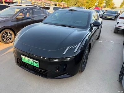 2025 Lynk & Co 10 EM-P Model 120km Base Version, фото 1, лот 11570563