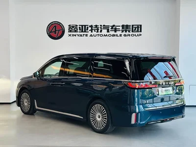 2025 Voyah Auto Voyah Dreamer PHEV AWD Flagship Kunpeng Edition, фото 4, лот 10358538