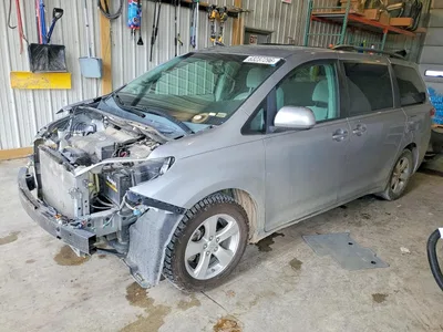 2013 TOYOTA SIENNA LE, фото 1, лот 10541866