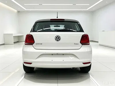 2014 Volkswagen Polo 1.4L Automatic Comfort Edition, фото 3, лот 10250343