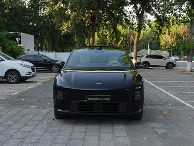 2025 Li Auto i6 4WD Base Model, фото 2, лот 11550093