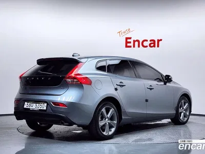 2017 Volvo V40 D3, фото 2, лот 10114643