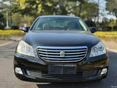 2010 Toyota Crown 2.5L Royal Leather Navigation Edition, фото 2, лот 10267532
