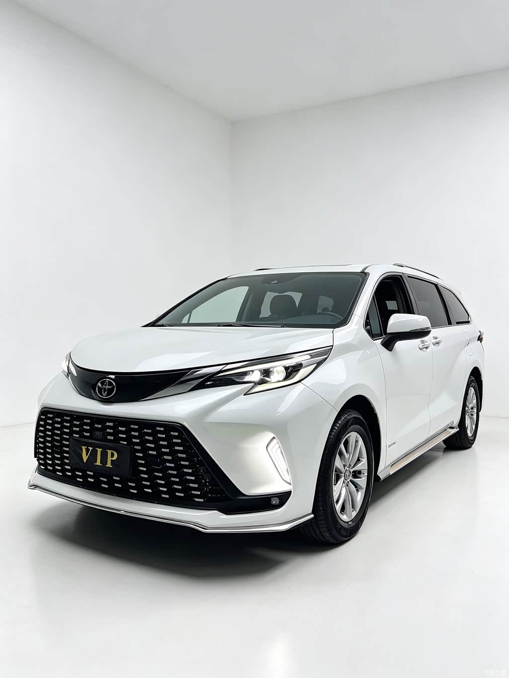 2026 Toyota Granvia Model 2.5L Hybrid Comfort Edition, фото 1, лот 11190978