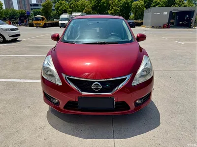 2011 Nissan Tiida 1.6L CVT Luxury, фото 2, лот 10356305
