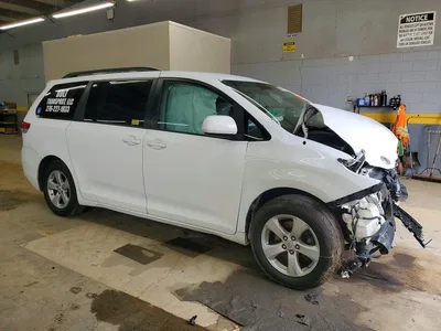 2011 TOYOTA SIENNA LE, фото 4, лот 10585906