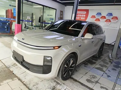 2025 Li Auto L6 Pro Smart Renewal Edition, фото 1, лот 11224151