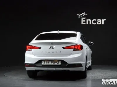 2019 Hyundai AVANTE 1.6, фото 4, лот 10209412