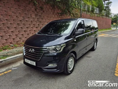 2019 Hyundai Starex Van 3-Seater, фото 2, лот 10228036