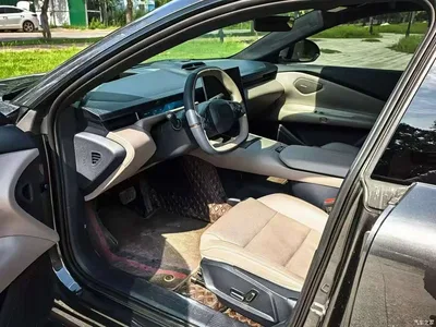 2025 Lynk & Co Z10 Model 95kWh 806km RWD Smart Drive Max, фото 4, лот 10313873