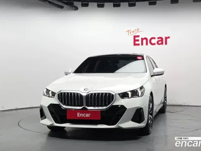 2025 BMW 5-Series 530i xDrive M Sport, фото 3, лот 10141581