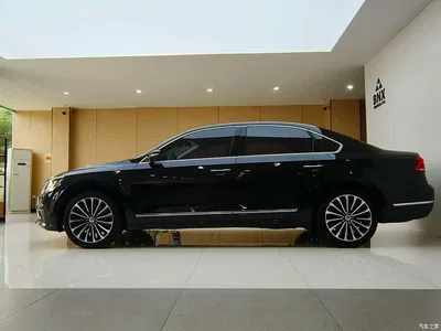 2017 Volkswagen Passat 330TSI DSG Luxury, фото 4, лот 10443584