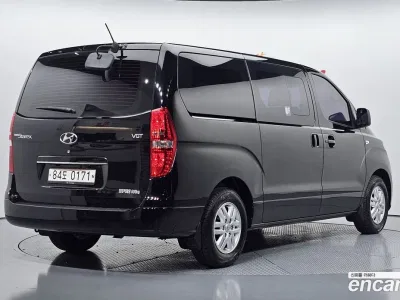2019 Hyundai Starex Van 5-Seater, фото 1, лот 10191112