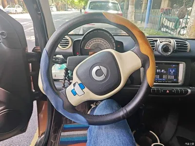 2015 smart fortwo 1.0 MHD New Year Special Edition, фото 3, лот 10343718
