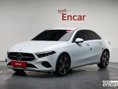2024 Mercedes-Benz A-Class A220 Sedan, фото 1, лот 10040171
