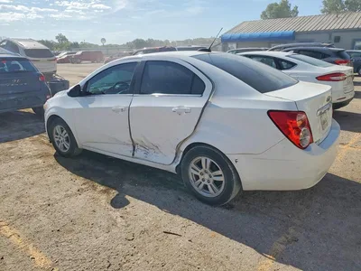 2016 CHEVROLET SONIC LT, фото 2, лот 10700420