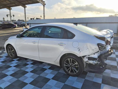 2023 KIA FORTE LXS, фото 2, лот 10671452