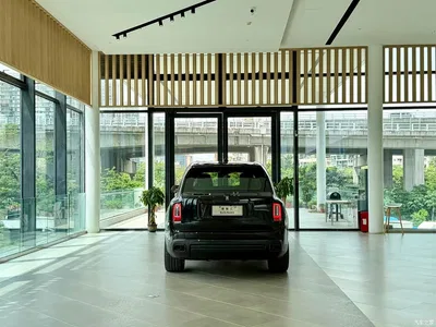2024 Rolls-Royce Cullinan Black Badge, фото 4, лот 10236416