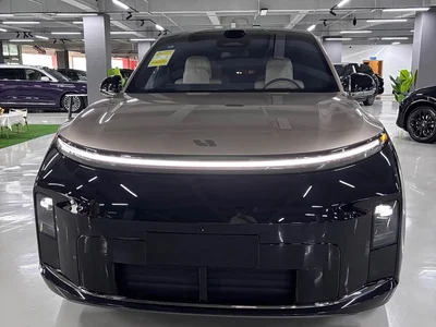 2026 Li Auto Li Xiang L9 Base Model, фото 2, лот 11449537