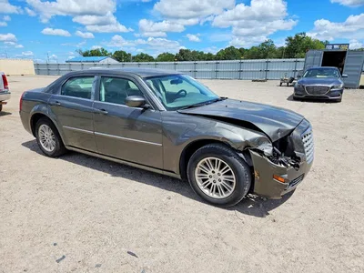 2009 CHRYSLER 300 TOURING, фото 4, лот 10868348