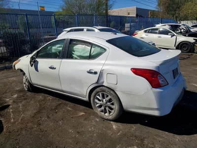 2018 NISSAN VERSA SV, фото 2, лот 10762740