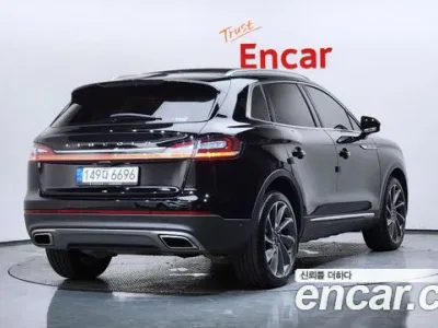 2022 Lincoln Nautilus 2.7 202A AWD, фото 2, лот 10034215