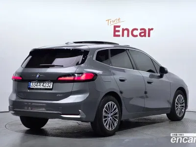 2022 BMW 2-Series 218d Luxury, фото 1, лот 10040310