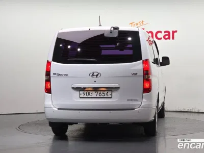 2016 Hyundai Starex 3-Seater VAN, фото 4, лот 10160574