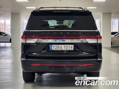 2023 Lincoln Navigator 3.5L Black Label, фото 4, лот 10034741