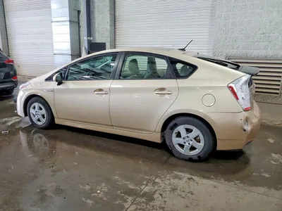 2010 TOYOTA PRIUS III, фото 2, лот 10499777
