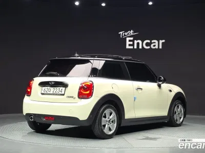 2018 Mini Cooper Standard, фото 2, лот 10183154