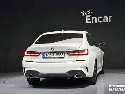 2022 BMW 3-Series 320d M Sport, фото 4, лот 10108454