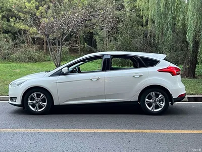 2015 Ford Focus Hatchback 1.6L Automatic Comfort, фото 3, лот 11580687