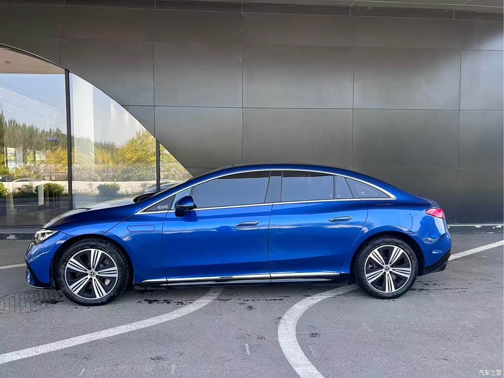 2022 Mercedes-Benz EQE 350 Luxury Edition, фото 2, лот 11088643
