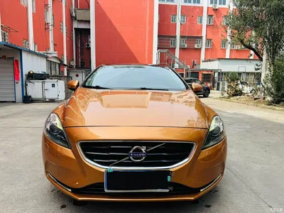 2013 Volvo V40 T5 Prestige Edition, фото 2, лот 10453408