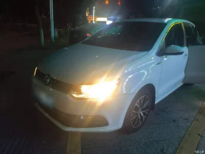 2016 Volkswagen Polo 1.6L Automatic Comfort, фото 2, лот 10450575
