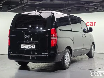 2018 Hyundai Starex Van 3-Seater, фото 1, лот 10193046