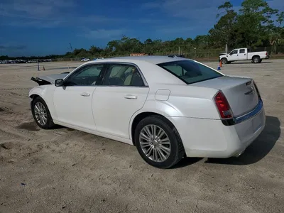 2013 CHRYSLER 300, фото 2, лот 10867818