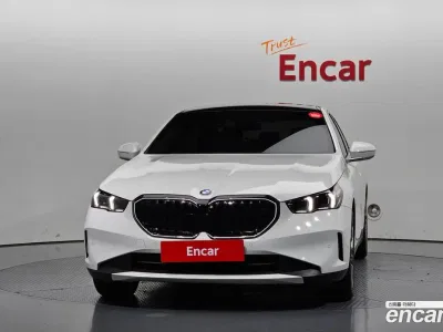 2024 BMW 5-Series 520i, фото 3, лот 10522547