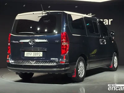 2019 Hyundai Starex Van 5-Seater, фото 2, лот 10160773