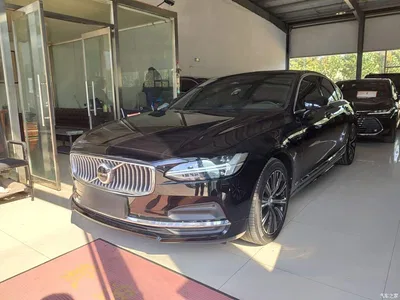 2022 Volvo S90 B5 Momentum Luxury Edition, фото 2, лот 10389389