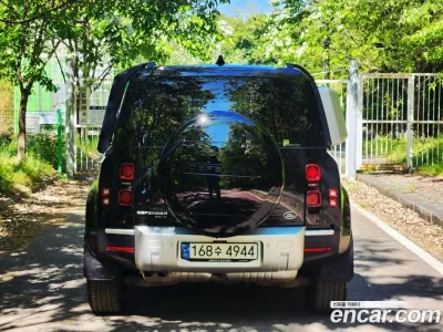 2020 Land Rover Defender 110 D240 SE, фото 2, лот 10112165