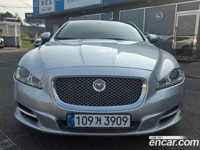 2015 Jaguar XJ 3.0D Premium Luxury LWB, фото 1, лот 10118444